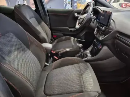 Photo 10 Ford Puma  1.0 Flexifuel 125 ch S&S mHEV ST-Line