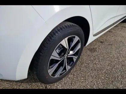 Photo 12 Renault Clio  1.0 TCe 90ch Evolution