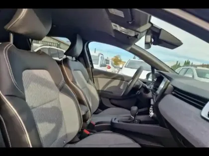 Photo 9 Renault Clio  1.6 E-Tech 145ch full hybrid Techno - 24