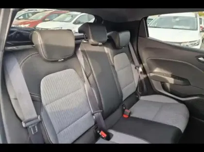 Photo 10 Renault Clio  1.6 E-Tech 145ch full hybrid Techno - 24