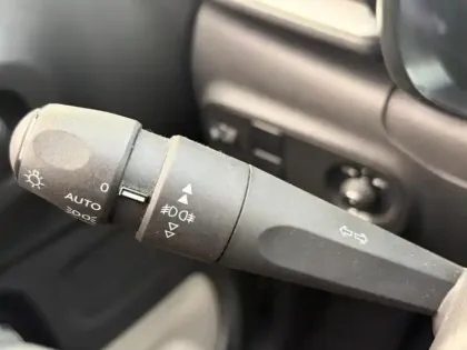 Photo 9 Citroën C3  1.2 PureTech 110ch S&S Shine EAT6