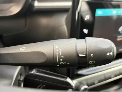 Photo 10 Citroën C3  1.2 PureTech 110ch S&S Shine EAT6