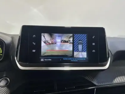 Photo 11 Peugeot 208  e- 136ch Allure