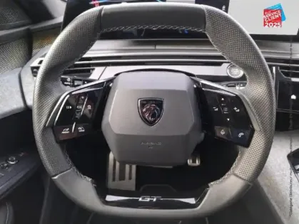 Photo 26 Peugeot 5008  Hybrid 136ch GT e-DCS6