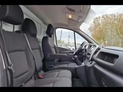 Photo 9 Renault Trafic  Fg L1H1 1000 2.0 dCi 120ch Grand Confort E6