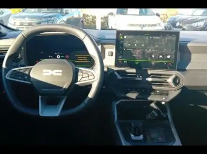 Photo 8 Dacia Bigster  1.8 hybrid 155ch Journey