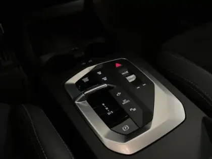 Photo 12 BMW Serie 1 Série 1 120dA 163ch M Sport DKG7