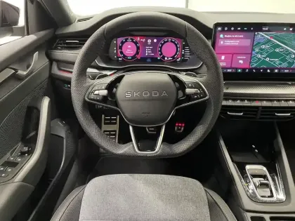 Photo 11 Skoda Octavia  1.5 TSI Hybrid 150 ch ACT DSG7