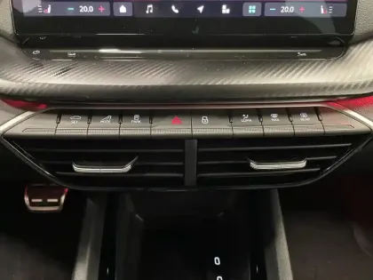 Photo 27 Skoda Octavia  1.5 TSI Hybrid 150 ch ACT DSG7