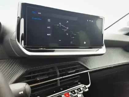 Photo 20 Peugeot 208  Hybrid 100 e-DCS6