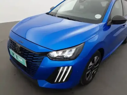 Photo 15 Peugeot 208  Hybrid 100 e-DCS6