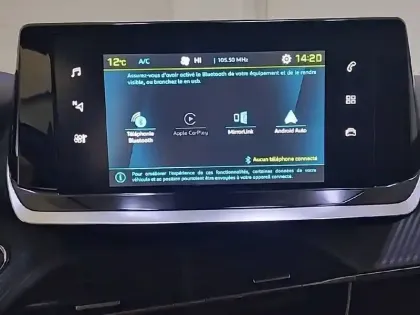 Photo 43 Peugeot 2008  Electrique 136 ch