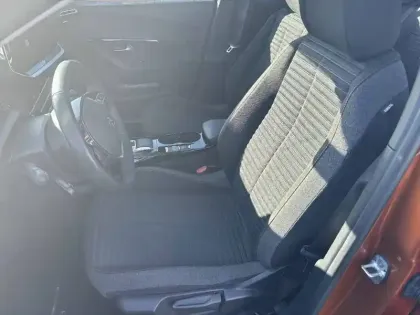 Photo 10 Peugeot 2008  Electrique 136 ch