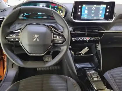 Photo 27 Peugeot 2008  Electrique 136 ch