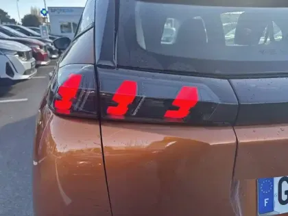 Photo 16 Peugeot 2008  Electrique 136 ch