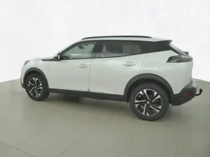 Photo 33 Peugeot 2008  PureTech 100 S&S BVM6