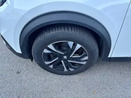 Photo 12 Peugeot 2008  BlueHDi 130 S&S EAT8