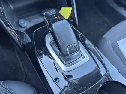 Photo 13 Peugeot 2008  BlueHDi 130 S&S EAT8