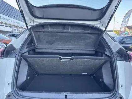 Photo 5 Peugeot 2008  BlueHDi 130 S&S EAT8