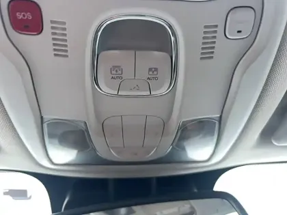 Photo 24 Jeep Renegade  1.6 l MultiJet 120 ch BVM6