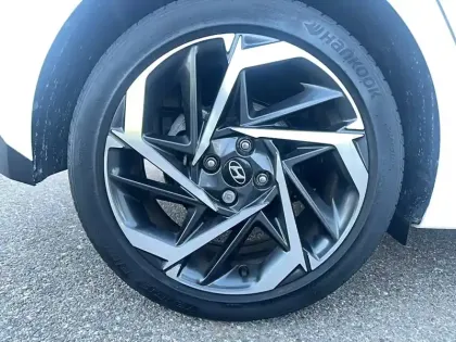 Photo 8 Hyundai I20  1.0 T-GDi 100 DCT-7 Hybrid 48V