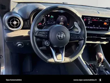 Photo 12 Alfa Romeo Tonale  1.5 Hybrid 160 ch VGT TCT7