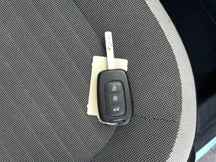 Photo 17 Renault Twingo  III SCe 65