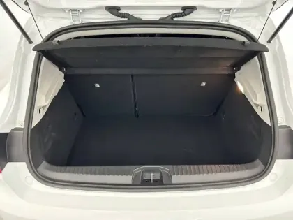 Photo 26 Renault Clio  E-Tech full hybrid 145