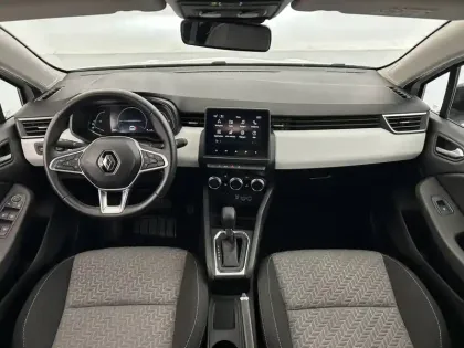 Photo 34 Renault Clio  E-Tech full hybrid 145