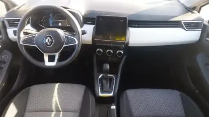 Photo 8 Renault Clio  E-Tech full hybrid 145