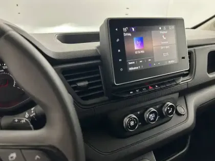 Photo 20 Renault Trafic  Cabine approfondie 6 places L2H1 3T BLUE DCI 150 AUTO