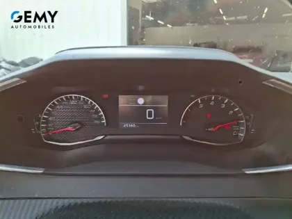 Photo 11 Peugeot 208  PureTech 100 S&S BVM6