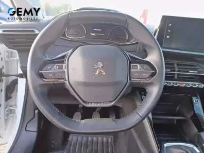 Photo 12 Peugeot 208  PureTech 75 S&S BVM5