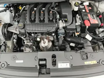 Photo 29 Peugeot 208  PureTech 75 S&S BVM5