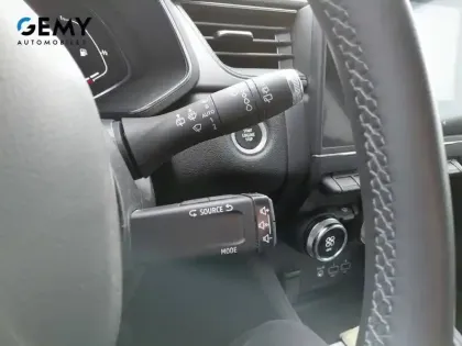 Photo 18 Renault Captur  TCe 90 - 21