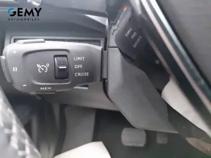 Photo 51 Peugeot 3008  Hybrid 225 e-EAT8