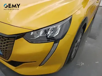 Photo 15 Peugeot 208  Electrique 50 kWh 136ch