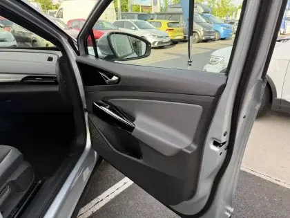 Photo 15 Volkswagen Id.4  286 ch Pro