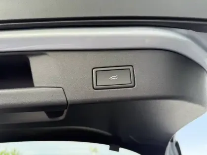 Photo 10 Volkswagen Id.4  286 ch Pro