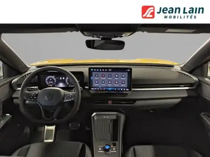 Photo 17 Volkswagen T-roc  1.5 eTSI EVO2 Hybrid 150 ch DSG7