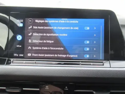 Photo 31 Volkswagen Golf  1.5 eTSI OPF 130 DSG7