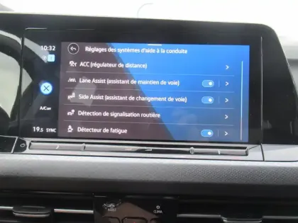 Photo 30 Volkswagen Golf  1.5 eTSI OPF 130 DSG7