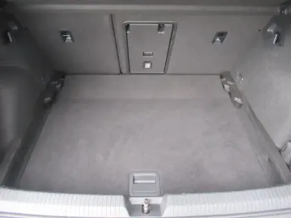 Photo 25 Volkswagen Golf  1.5 eTSI OPF 130 DSG7