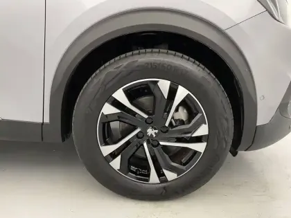 Photo 17 Peugeot 2008  Electrique 136 ch