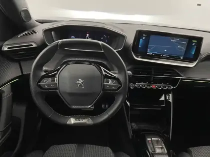 Photo 21 Peugeot 2008  Electrique 136 ch