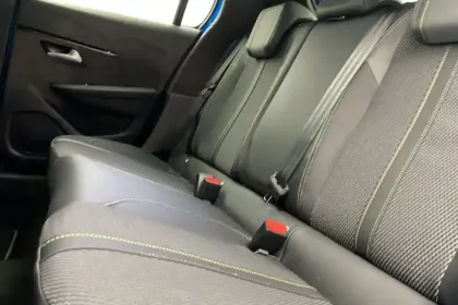 Photo 13 Peugeot 208  Hybrid 110 e-DCS6