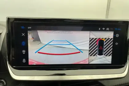 Photo 19 Peugeot 208  Hybrid 110 e-DCS6