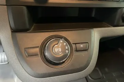 Photo 48 Peugeot Expert  FGN TOLE LONG BLUEHDI 145 S&S EAT8