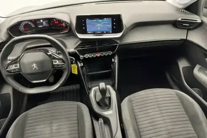 Photo 8 Peugeot 208  PureTech 75 S&S BVM5