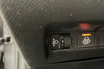 Photo 17 Peugeot 208  PureTech 75 S&S BVM5